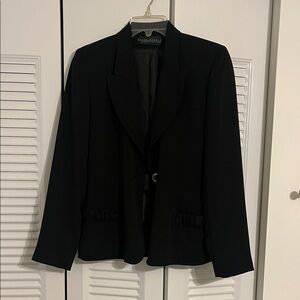 Harve Benard Classic Black Blazer